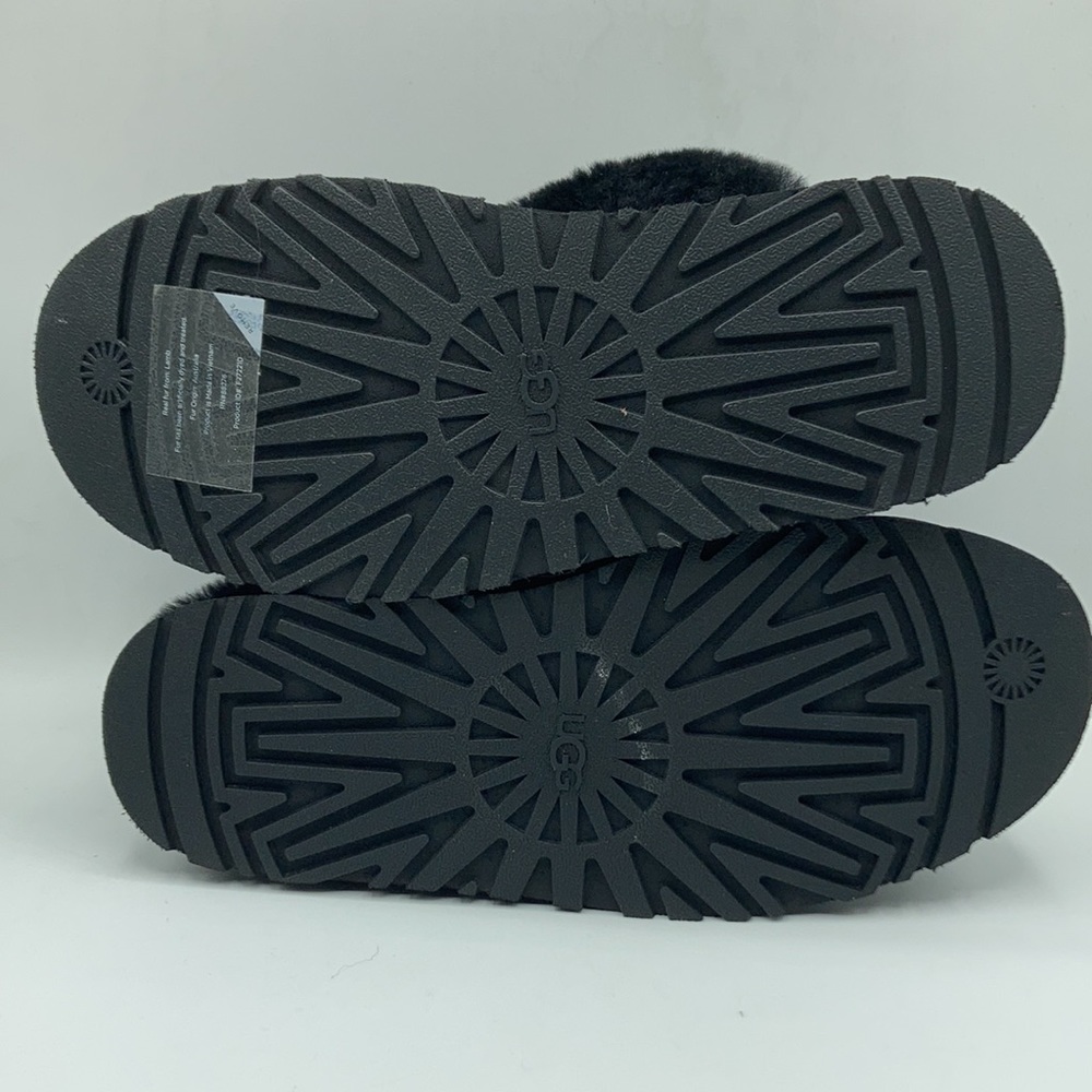 UGG Classic Disquette Black Sheepskin Slippers - Picture 7 of 9